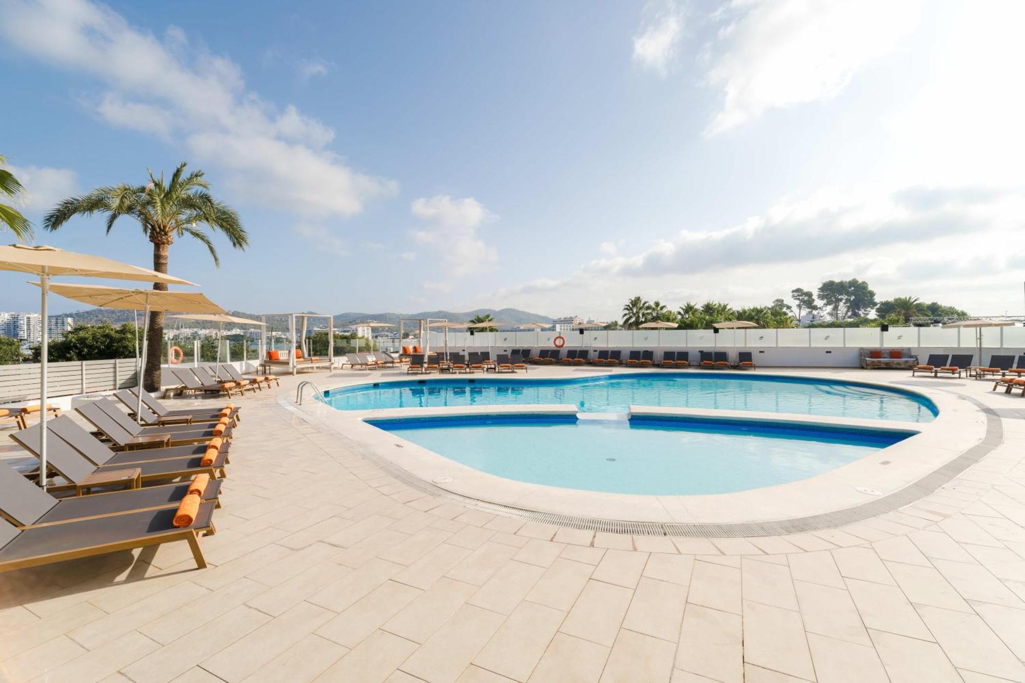 Thb Ocean Beach - Adults Only Сан-Антоніо Екстер'єр фото